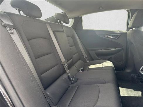 Used 2025 Chevrolet Malibu LT FWD image 17