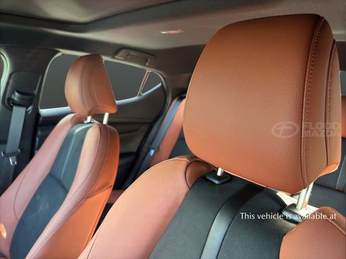 New 2025 MAZDA MAZDA3 Carbon w/ Appearance Package image 11