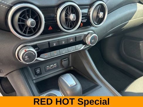 Used 2024 Nissan Sentra SV image 23