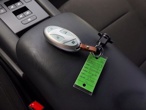 Used 2025 Hyundai Ioniq 6 SE image 27