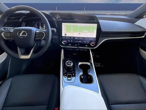 Used 2023 Lexus RZ 450e Premium w/ Technology Package AWD/4WD image 6