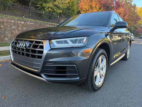 Used 2019 Audi Q5 2.0T Premium Plus image 1