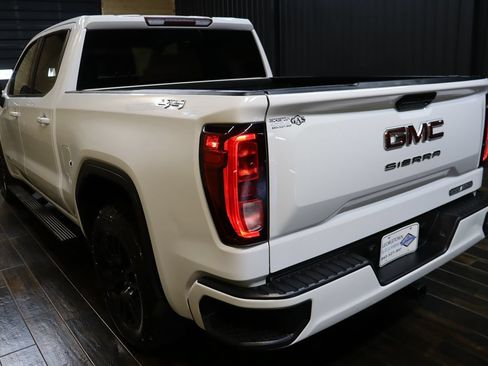 Used 2020 GMC Sierra 1500 Elevation w/ Elevation Value Package AWD/4WD image 3