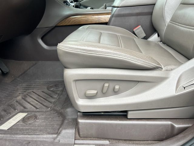 Used 2019 GMC Yukon XL Denali w/ Denali Ultimate Package AWD/4WD image 38