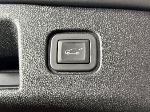 Used 2025 Chevrolet Blazer EV SS image 40