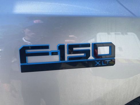 Used 2024 Ford F150 Lightning XLT image 10