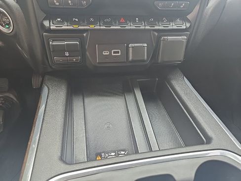 Used 2019 GMC Sierra 1500 Denali image 19