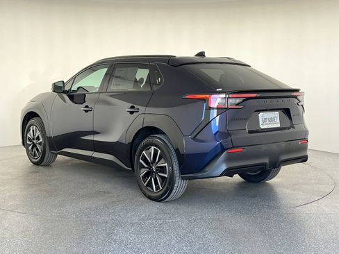 New 2026 Subaru Solterra Premium image 7