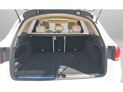 Used 2022 Mercedes-Benz GLC 300 w/ Premium Package Lite image 13