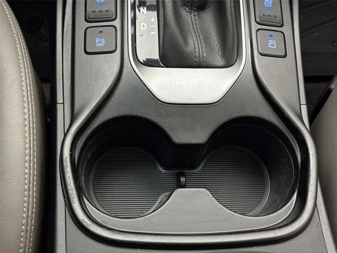 Used 2017 Hyundai Santa Fe SE Ultimate image 31