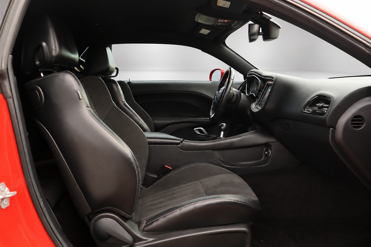 Used 2015 Dodge Challenger R/T Scat Pack RWD image 14