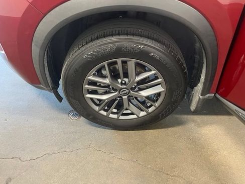 Used 2023 Nissan Rogue S AWD/4WD image 31