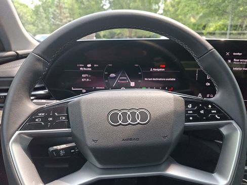 Certified 2025 Audi Q5 Premium w/ Convenience Package AWD/4WD image 20