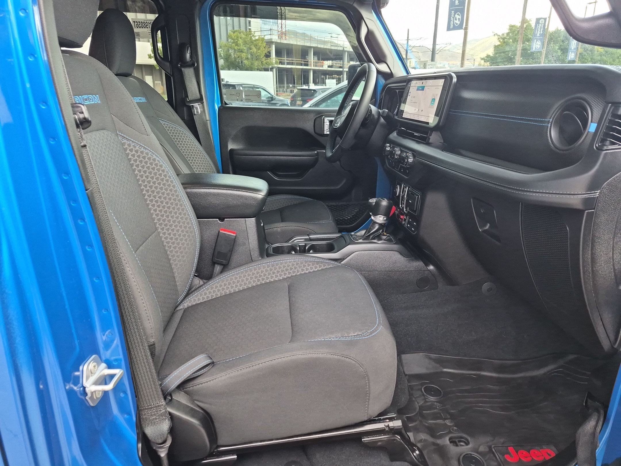 Used 2024 Jeep Wrangler Unlimited Rubicon 4xe w/ Convenience Group AWD/4WD image 30