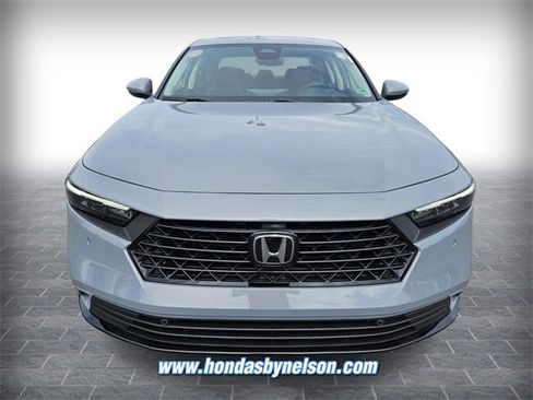New 2025 Honda Accord EX-L image 2