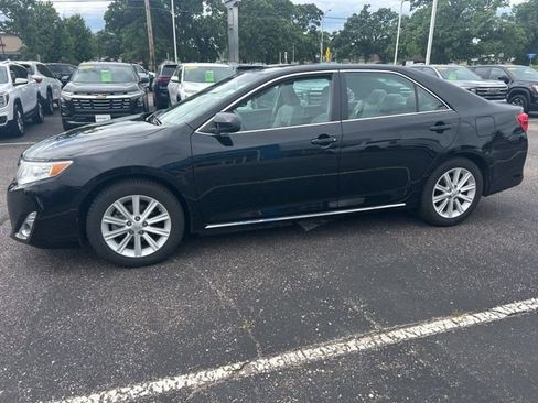 Used 2012 Toyota Camry XLE FWD image 9