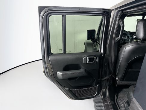 Used 2023 Jeep Wrangler Unlimited Sahara AWD/4WD image 26