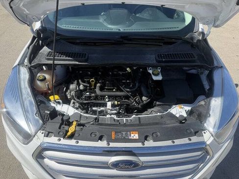 Used 2019 Ford Escape SE FWD image 22