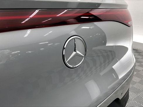 Used 2026 Mercedes-Benz EQE 320+ SUV image 7