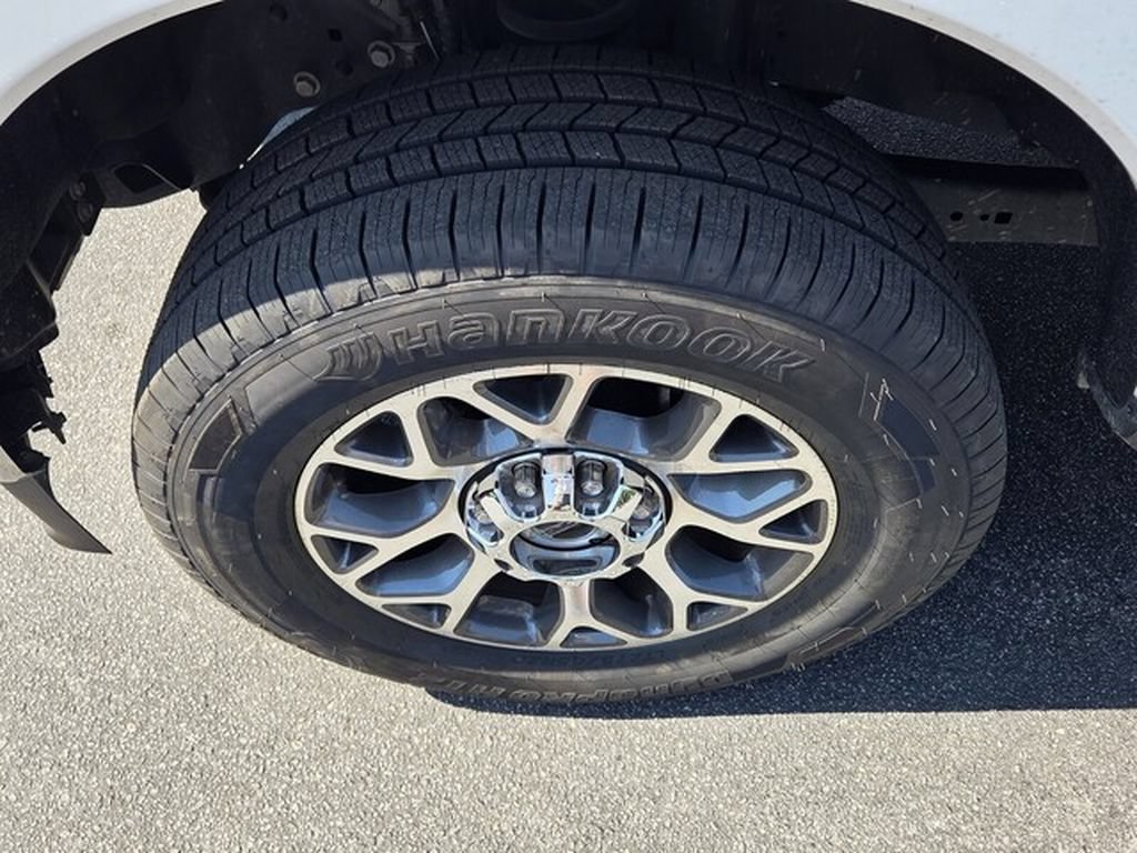 Used 2023 Ford F250 XL w/ FX4 Off-Road Package AWD/4WD image 18
