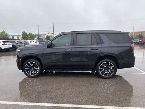 Used 2025 Chevrolet Tahoe RST w/ Comfort Package RWD image 2