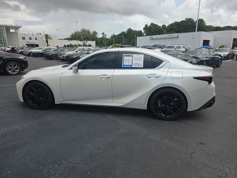 Used 2023 Lexus IS 300 w/ Comfort Package RWD image 5