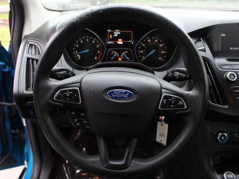 Used 2015 Ford Focus SE image 19