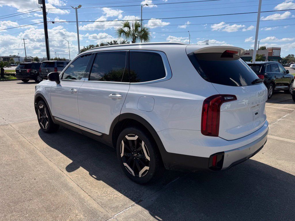 Used 2024 Kia Telluride S w/ S Sunroof Package AWD/4WD image 3
