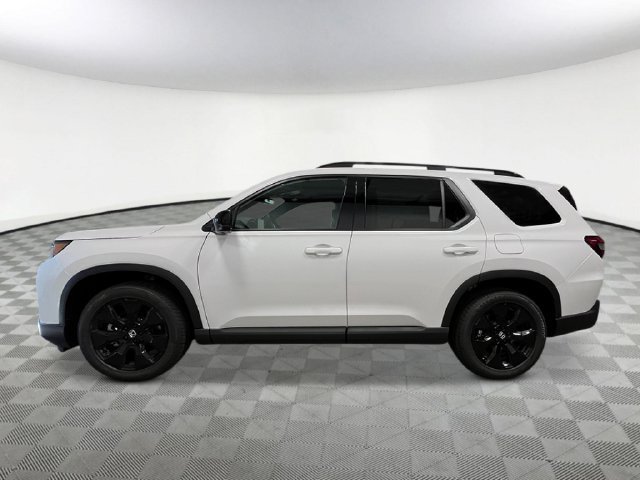 New 2026 Honda Pilot Black Edition image 3