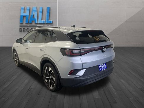 Certified 2022 Volkswagen ID.4 Pro image 3