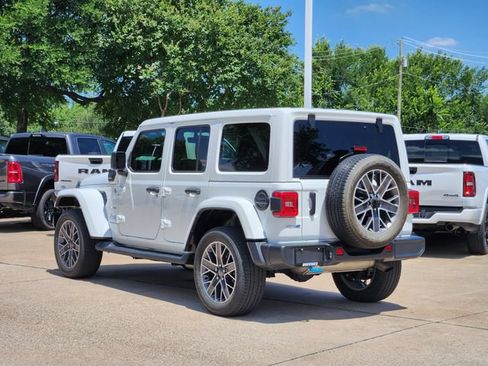 Certified 2023 Jeep Wrangler Unlimited Sahara w/ Cold Weather Group AWD/4WD image 5