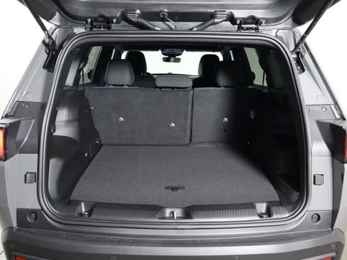 New 2026 Jeep Cherokee Laredo image 18