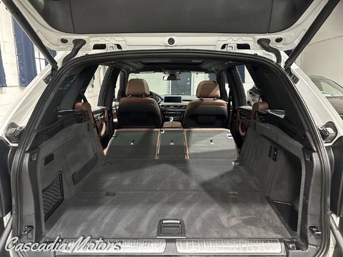 Used 2017 BMW X5 xDrive40e AWD/4WD image 17