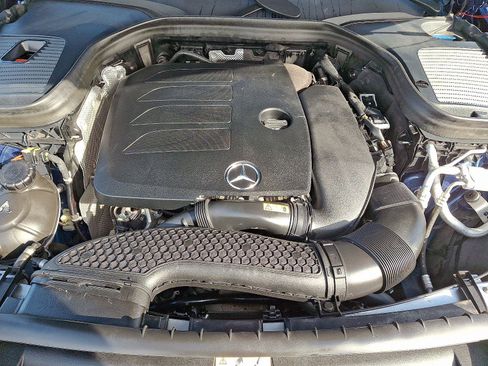 Used 2021 Mercedes-Benz GLC 300 4MATIC image 28