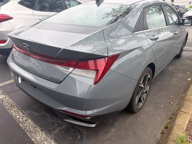 Used 2023 Hyundai Elantra Limited FWD image 7