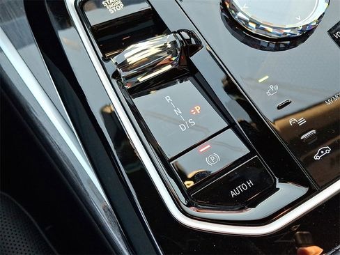 New 2026 BMW 760i xDrive 760i xDrive w/ Executive Package image 13