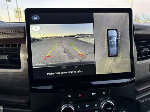 Used 2024 Ford Expedition Limited image 36