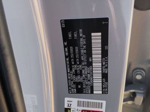 Certified 2025 Toyota Grand Highlander MAX Platinum image 36