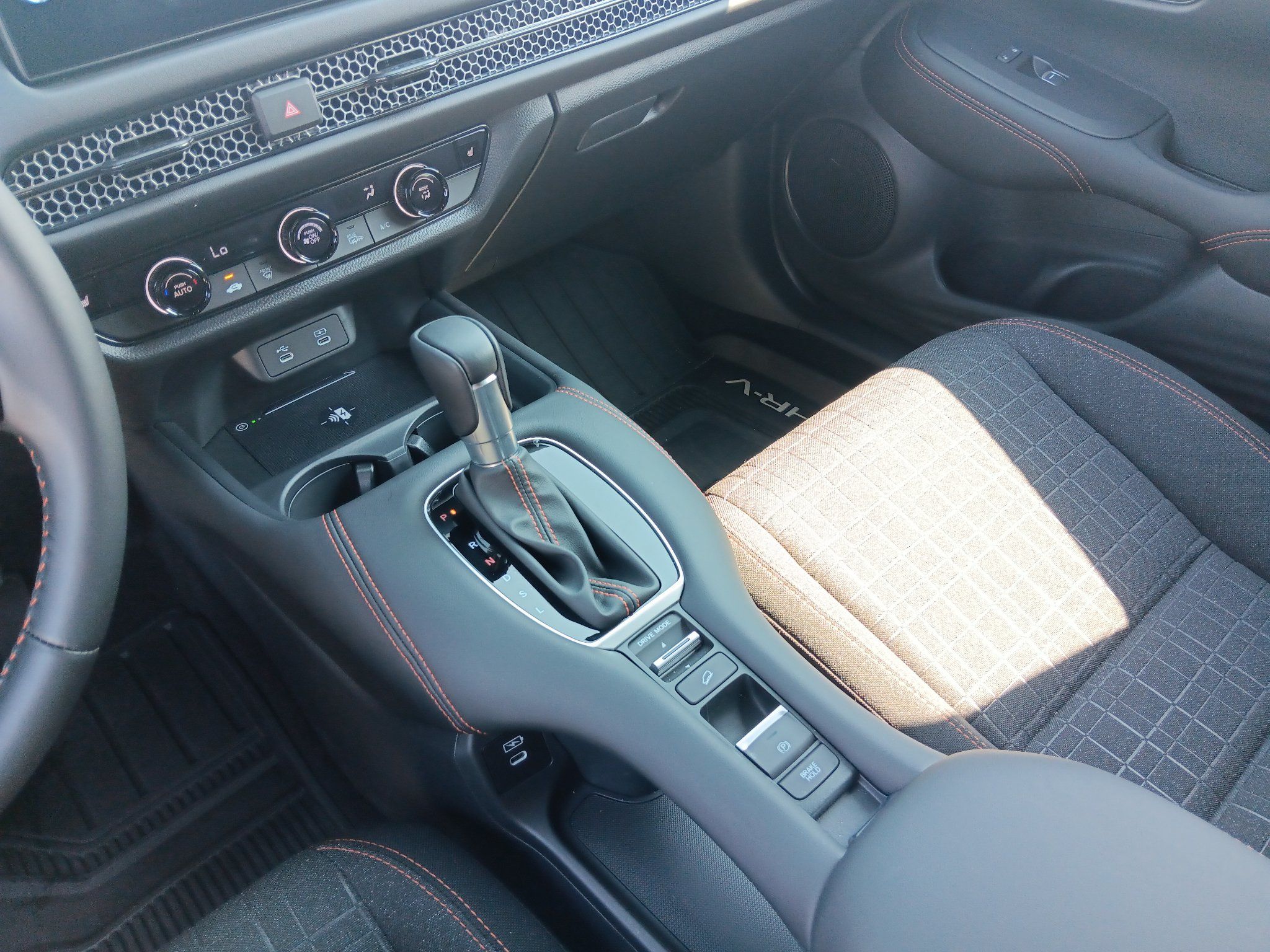 Used 2027 Honda HR-V Sport image 16