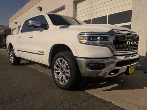 Used 2024 RAM 1500 Limited AWD/4WD image 10