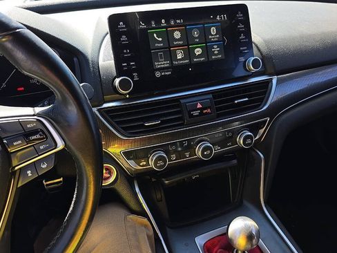 Used 2019 Honda Accord Sport image 10