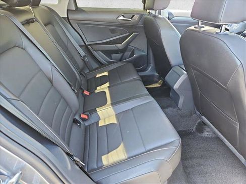 Used 2023 Volkswagen Jetta SE w/ Panoramic Sunroof Package FWD image 18