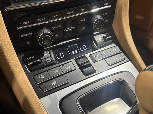 Used 2015 Porsche Boxster RWD image 30