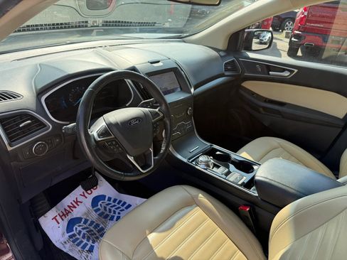 Used 2019 Ford Edge SEL w/ Equipment Group 201A AWD/4WD image 17