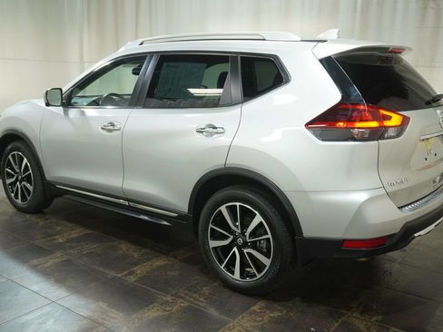Used 2018 Nissan Rogue SL w/ Premium Package AWD/4WD image 8