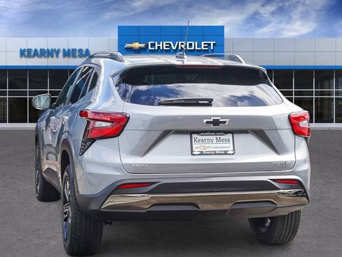 New 2026 Chevrolet Trax ACTIV w/ Driver Confidence Package FWD image 4