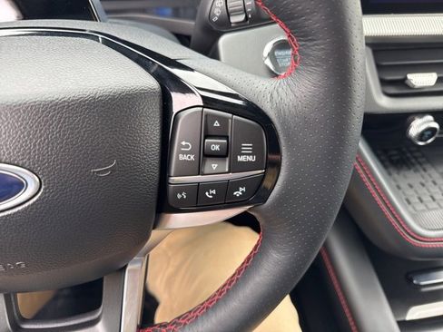 Used 2025 Ford Explorer ST-Line w/ Premium Package image 16