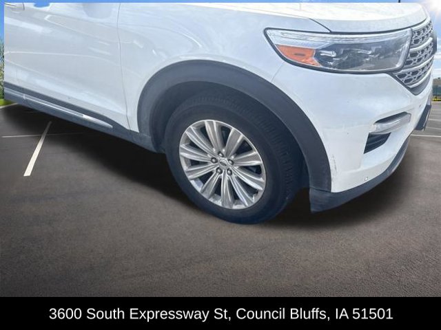 Used 2021 Ford Explorer Limited w/ Equipment Group 301A AWD/4WD image 3