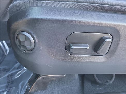 Used 2024 Jeep Wrangler Sahara w/ Technology Group image 16