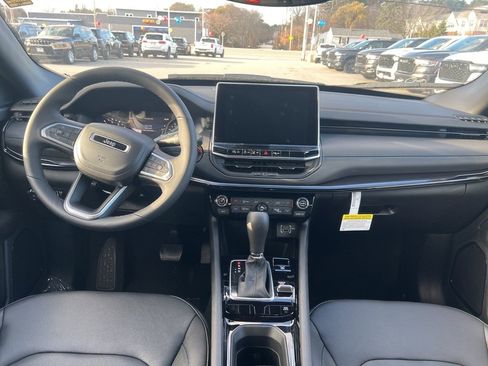 New 2026 Jeep Compass Limited image 17